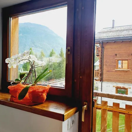 Selva Apartment Isolaccia