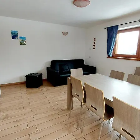 Selva Apartment Isolaccia